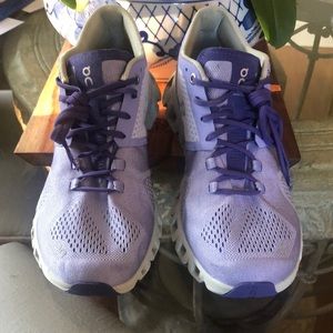Women’s On Running On Cloud Cloudtec Running Shoes size 8.5 color Lavender/Ice
